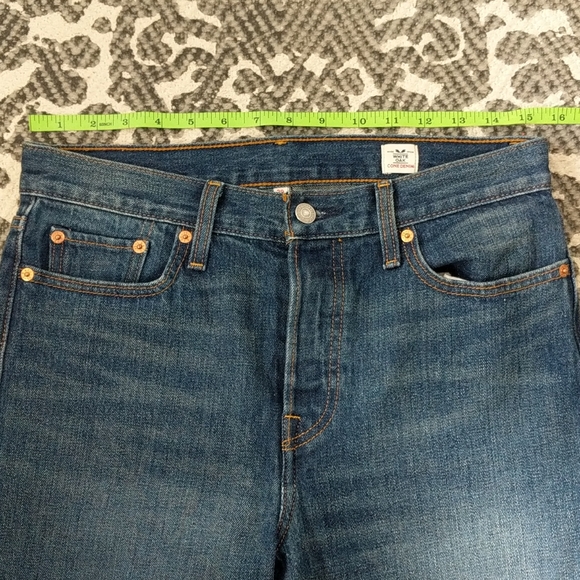 EUC Levi's white oak cone jeans - Picture 9 of 13
